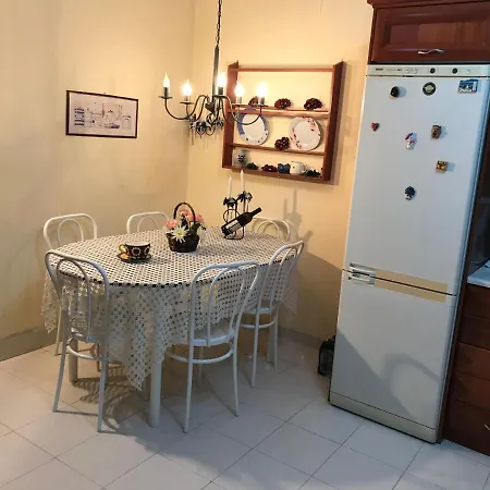 Beautiful And Charming Maisonette アパート *