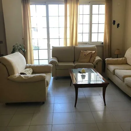 Beautiful And Charming Maisonette *