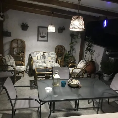 Beautiful And Charming Maisonette Apartment